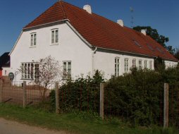 Charmerende stuehus på Enghøjgård